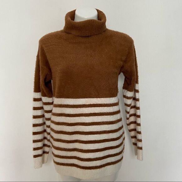 Staccato fuzzy Turtleneck Neutral stripe - Picture 1 of 7